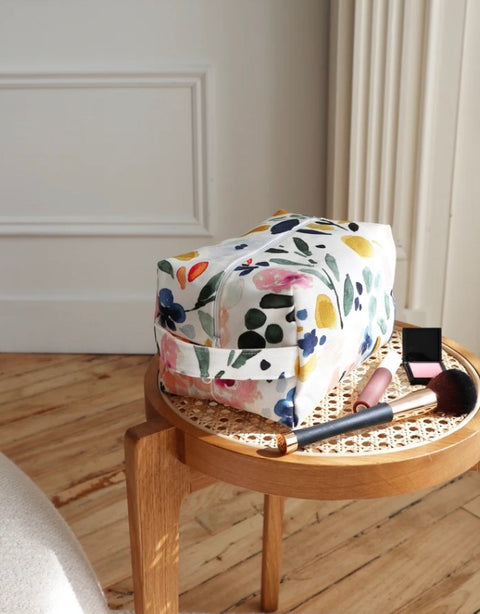 toiletry bag- sierra florals