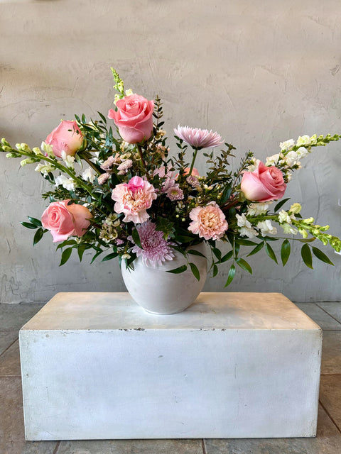 designer's choice vase arrangement